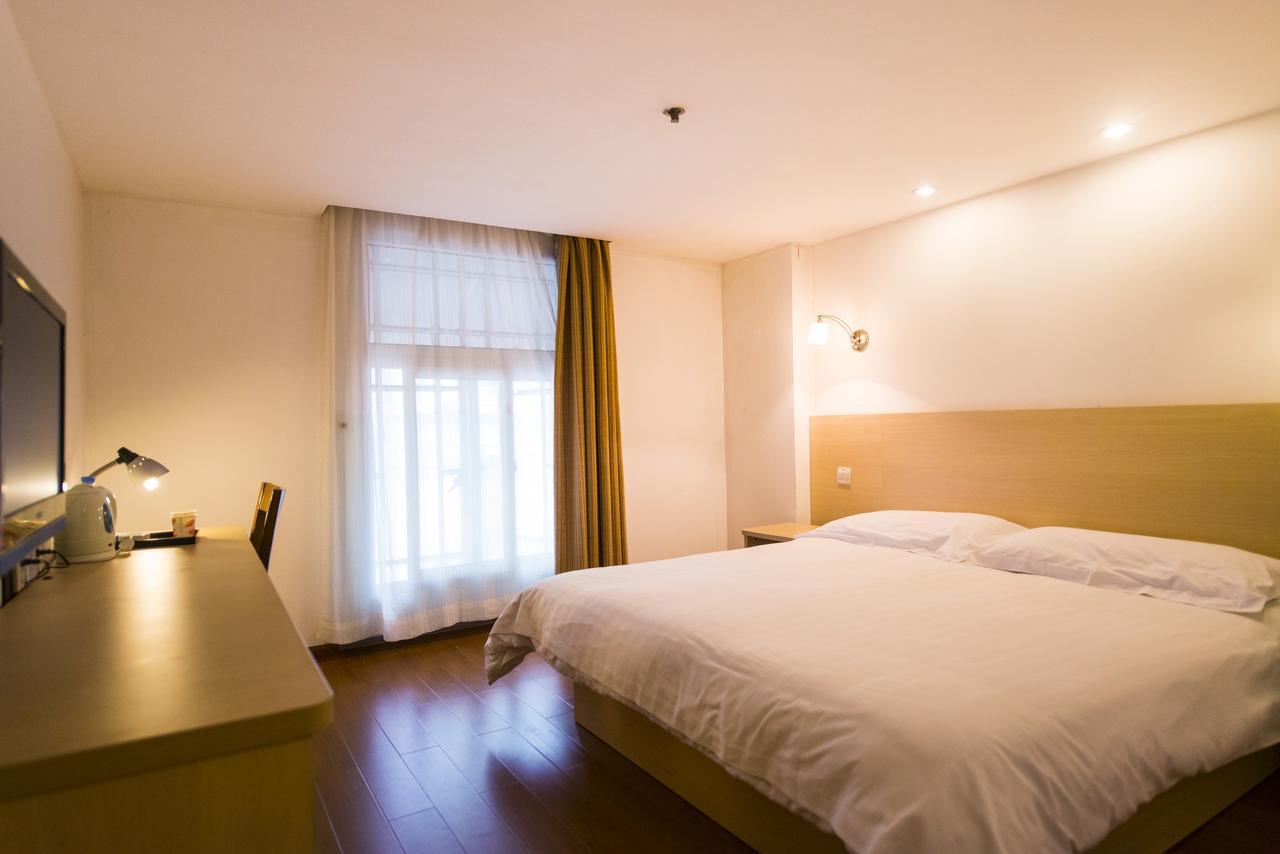 Motel Chongqing Jiefangbai Hongyadong Pedestrian Street ภายนอก รูปภาพ